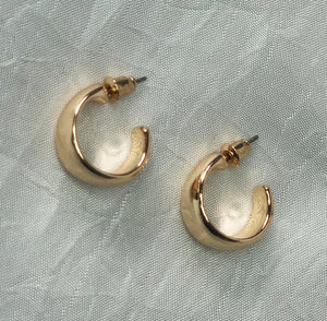 Minimalist Hoop earrings